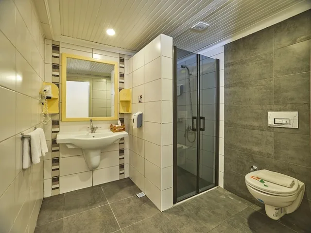 غرفة سوبيريور بسرير مزدوج وسرير فردي بإطلالة على الحديقة، Club Resort Atlantis 8/9