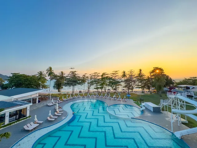 غرفة غراند بسرير مزدوج أو سريرين منفصلين، Royal Yao Yai Island Beach Resort 1/2