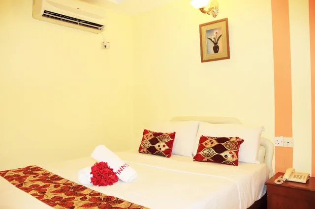 Semi Deluxe, Queen Bed، Sun Inns Hotel Lagoon Sunway 1/2