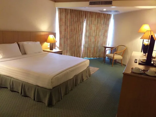 غرفة ديلوكس بسرير مزدوج، Khanom Golden Beach Hotel 5/9