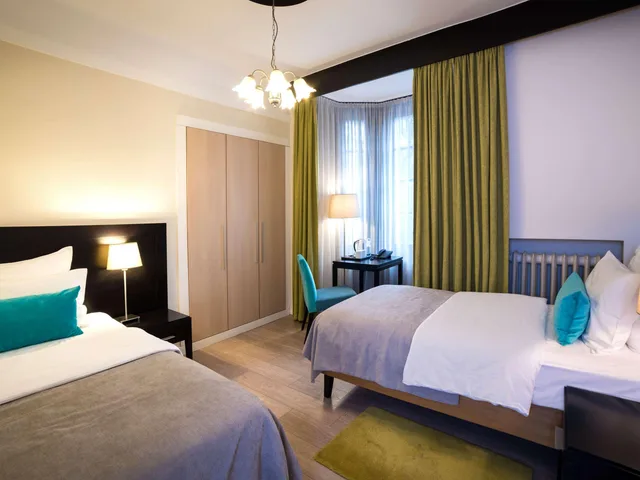 غرفة قياسية بسريرين منفصلين، Mercure Belgrade Excelsior 3/10