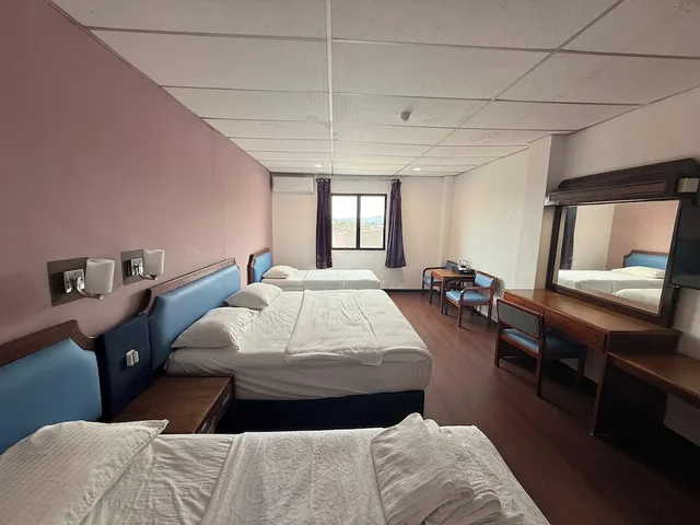 غرفة ديلوكس عائلية بسريرين منفصلين وسرير كوين وسريرين منفصلين وسرير كوين، Anika Inn 7/10
