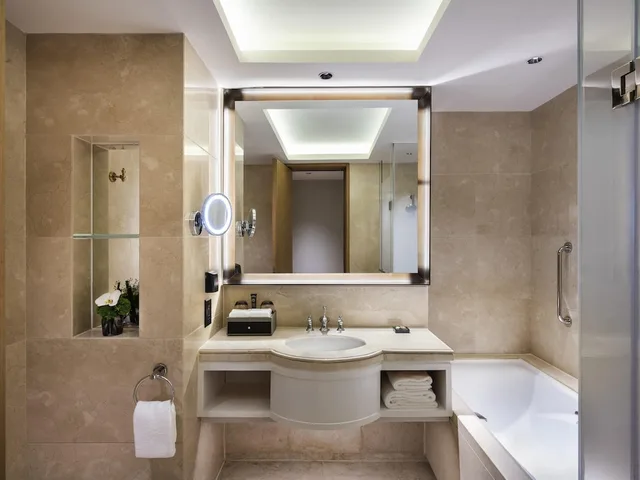 غرفة سوبيريور بسرير كينج بإطلالة على الحديقة، Novotel Shanghai JingAn 6/9