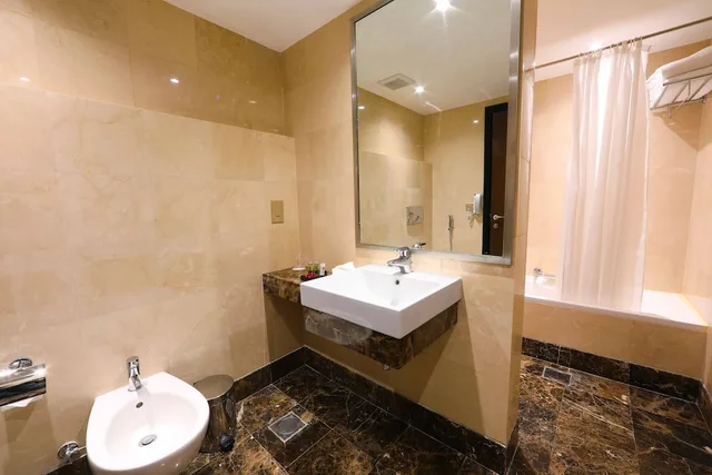 شقة بسرير كينج وسرير كوين وسرير فردي بـ3 غرف نوم، Number One Tower Suites 4/5