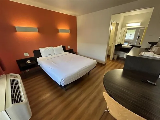 جناح بسرير كوين للمدخنين، Studio6 Suites - Riverside, CA - South 2/3