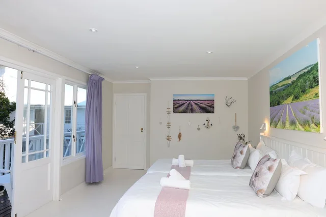 غرفة سوبيريور بسريرين منفصلين بإطلالة على الحديقة، Brenton Beach House 1/7