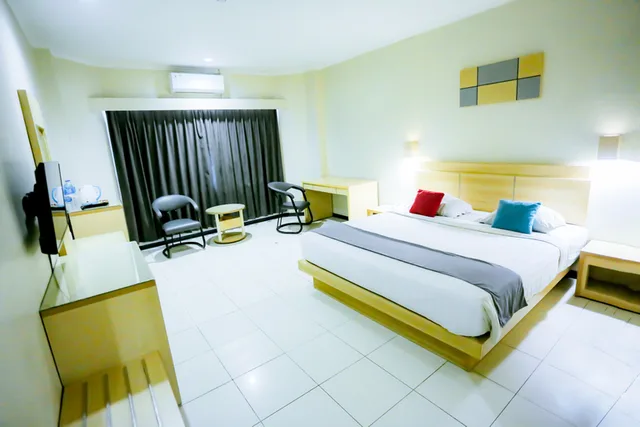 Superior, Double Bed, Merpati Hotel 1/2