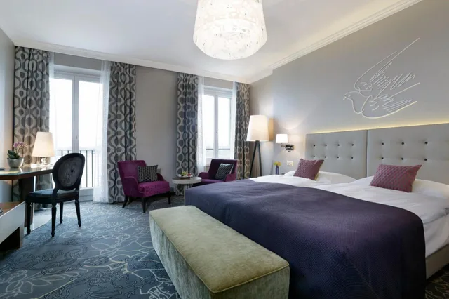Deluxe, Triple, Single Bed, Lake View, Schweizerhof 1/10