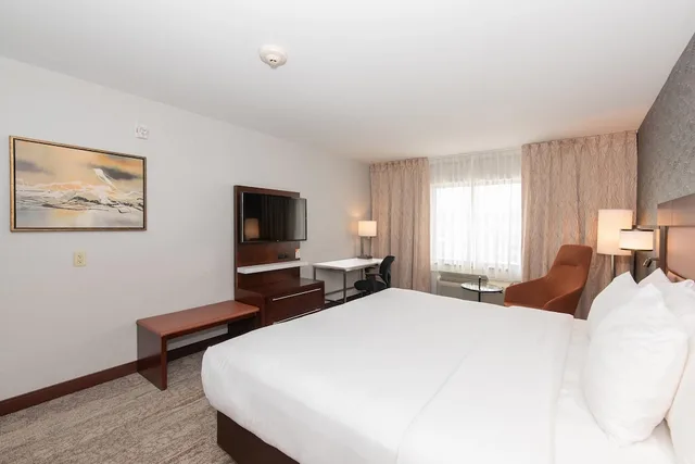 غرفة قياسية بسرير كينج، Quality Inn and Suites Val d Or, QC 1/9
