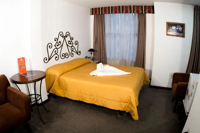 Suite, Street View، Panamerican 1/3