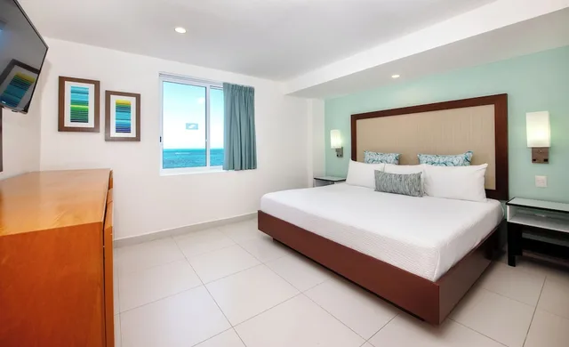 3 Bedrooms, Master, Suite, 2 Double Beds, 2 King Beds، Cancun Bay All Inclusive 4/10