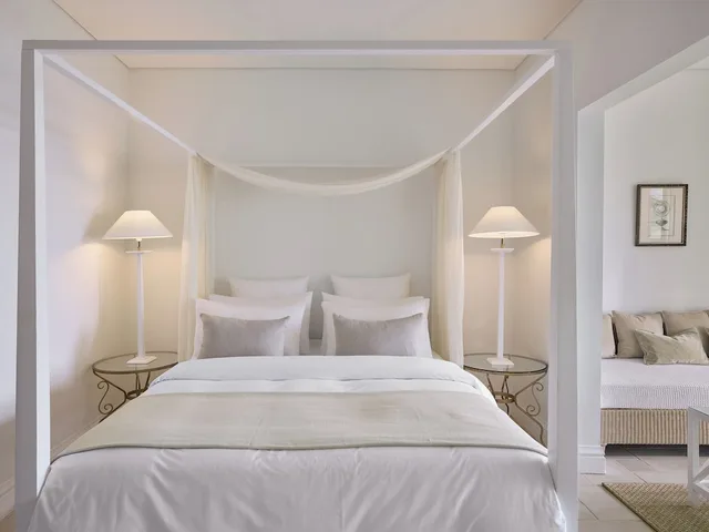 Junior Suite, Bungalow, Double Bed, Sea View, 2 Sofa، Grecotel Eva Palace 1/2
