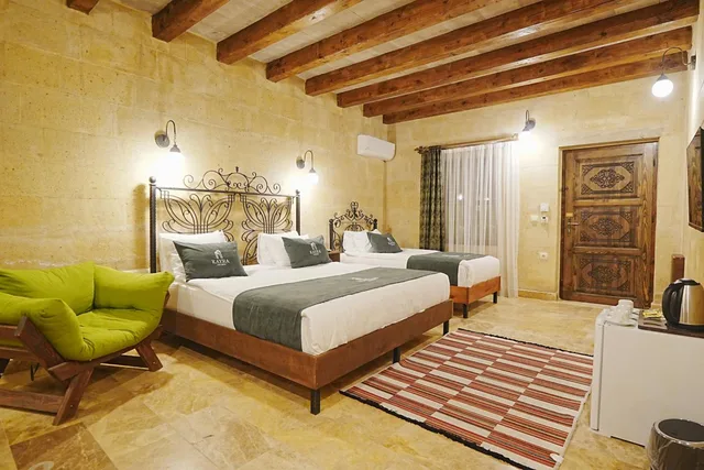 غرفة ثلاثية بحوض استحمام، Kayra cave suites 2/9