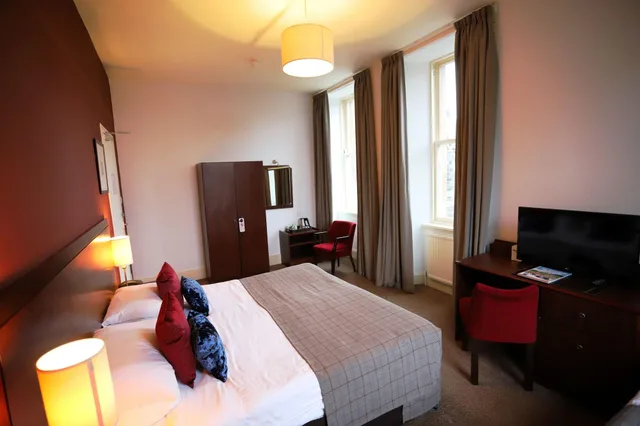 غرفة كلاسيكية عائلية بإطلالة على الحديقة، BEN WYVIS HOTEL 2/3