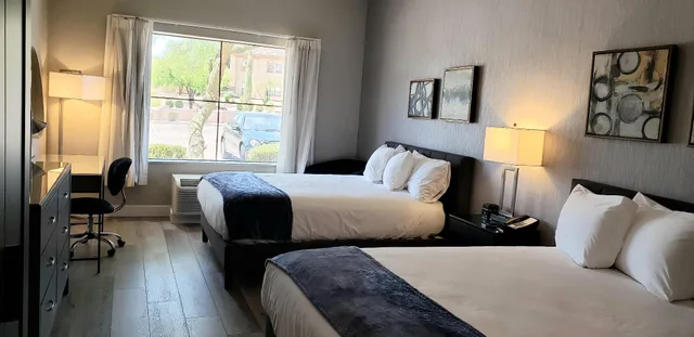 Room, 2 Queen Beds, Accessible, Fountain Park Hotel, BW Signature Collection 4/6