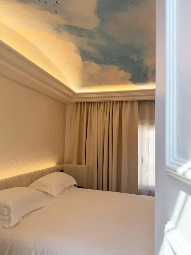 Monceau, Suite, King Bed, Sofa, Le Mathurin Hotel & Spa 5/10