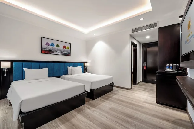 غرفة متصلة تنفيذية بإطلالة على البحر بشرفة، BlueSun Danang Beach Hotel 6/10