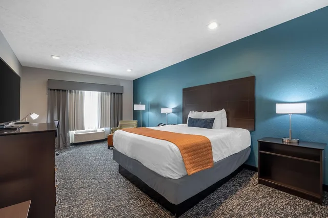 غرفة قياسية بسرير كينج، Best Western Plus Owensboro 1/4