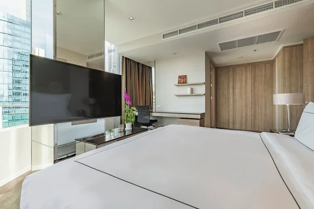 Family, Suite, King and Queen Bed, City View, MUU Bangkok Hotel 1/6