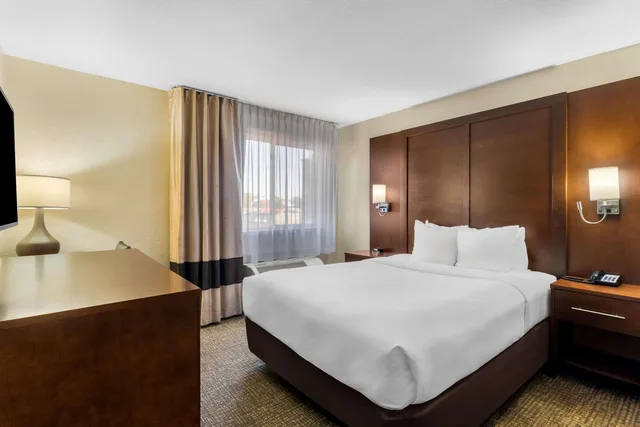 غرفة بسرير كوين، Comfort Inn & Suites Greeley, CO 1/1