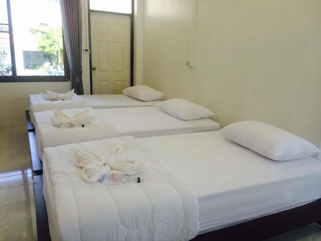 Mixed Dorm, Lay Trang Resort 1/4