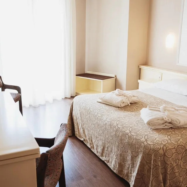 غرفة بسرير مزدوج أو سريرين منفصلين، Hotel Terme Marconi 4/7