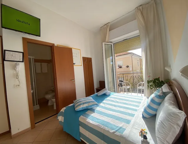 Room, Queen Bed, Hotel Villa Caterina 9/10