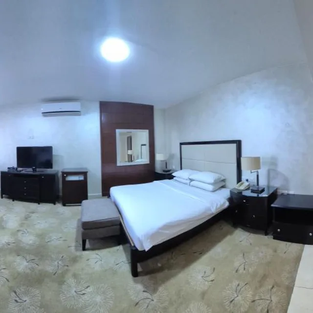 Junior Suite, Deluxe, LE VENDOME HOTEL 4/9