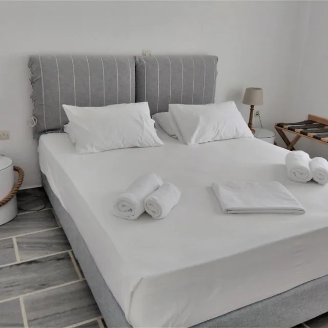 غرفة بسرير مزدوج بإطلالة على البحر، Despinas Rooms And Apartments 1/10