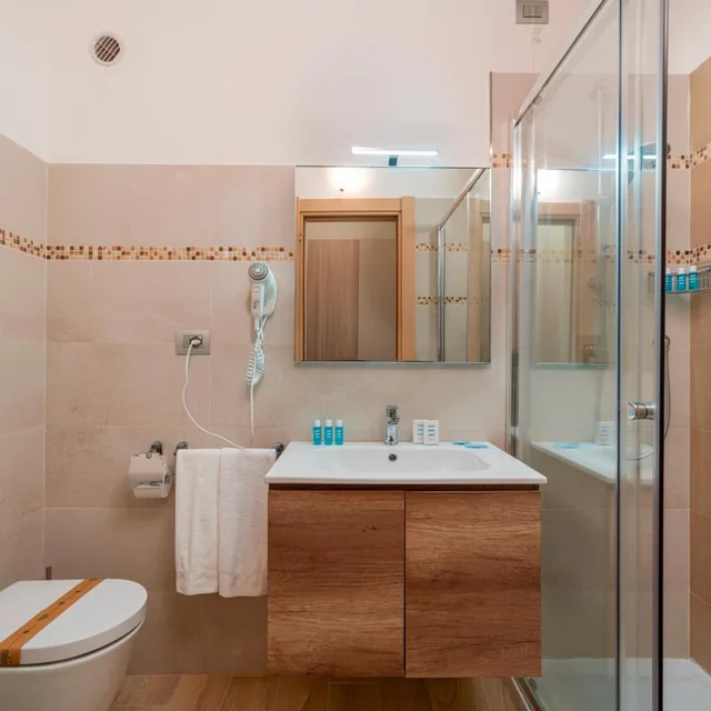 Comfort, Lateral Side Sea View، Hotel Portoconte 5/7