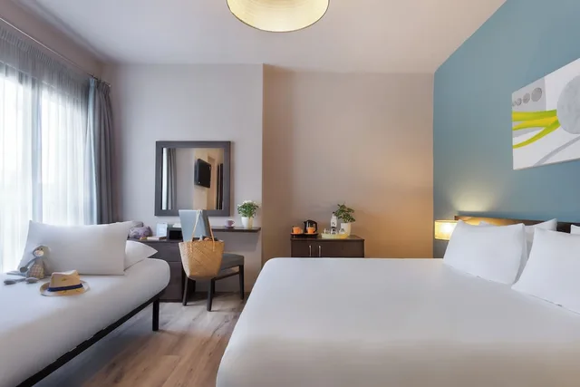 Standard, Double Bed, Argento Hotel 1/4