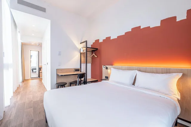 غرفة كومفورت بسرير مزدوج، B&B hotel Geneva Airport 2/5