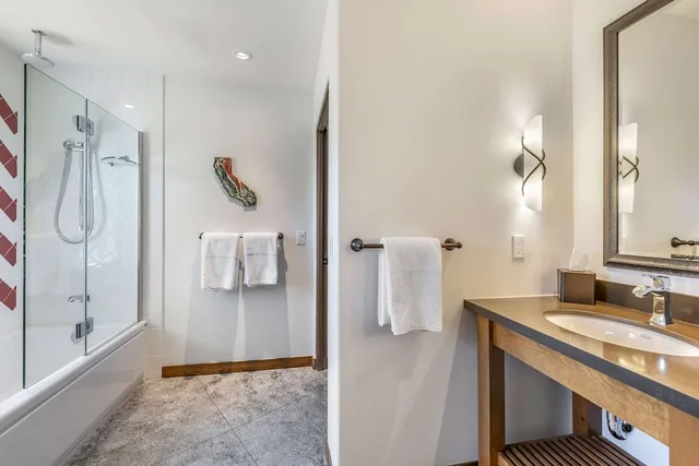 3 Bedrooms, Casita, King Bed, 2 King and Twin Beds, Hilton Grand Vacations Club Palm Desert 3/3