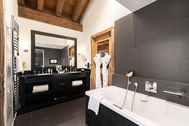 Alpine, Junior Suite، Le Kaila 4/6