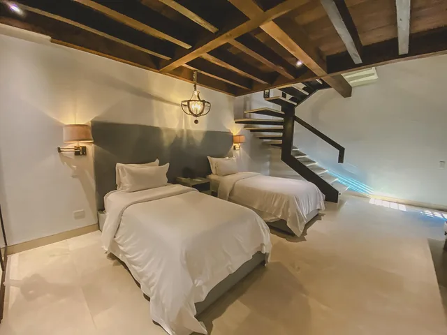 جناح جونيور رباعي، Capellan de Getsemani 2/6