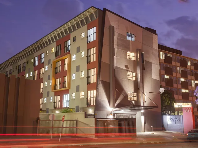 Run of House, Akanani Apartments 1/1