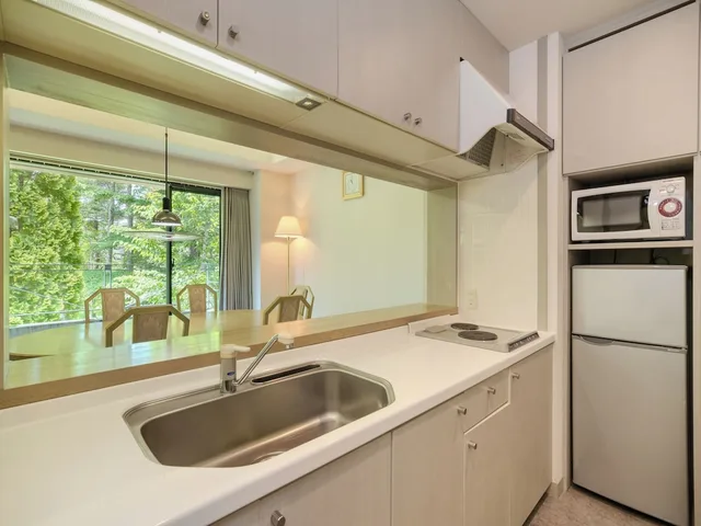 غرفة يابانية غربية بريميوم بسريرين منفصلين وفرشتي فوتون مع أريكة، Hotel Anbient Tateshina 6/6