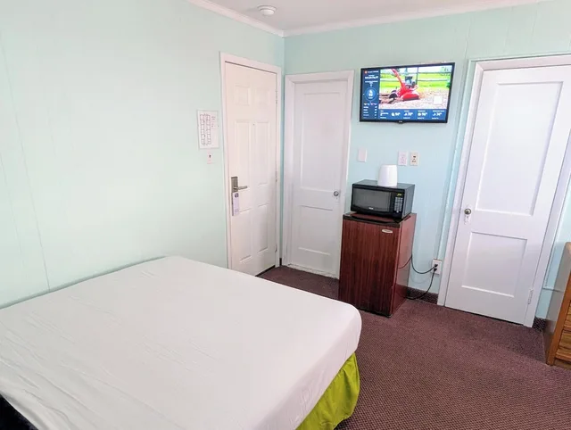غرفة عائلية بسرير كوين وسرير فردي، Key West Hotel 1/4