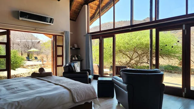 فيلا بسريرين منفصلين وسريرين كينج بـ4 غرف نوم، Morokolo Safari Lodge 2/10