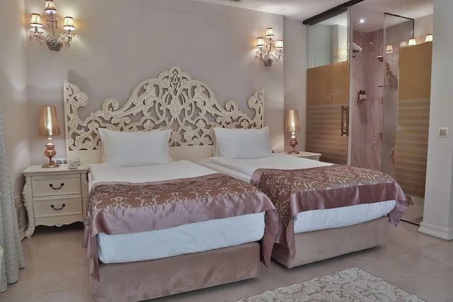 غرفة ديلوكس بسرير كوين، Elegance East Hotel Boutique Class 9/10