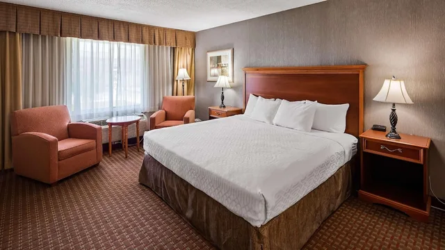 جناح بسرير كينج بغرفة نوم واحدة، Days Inn by Wyndham Culpeper 1/2