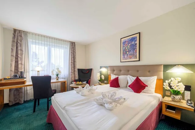 غرفة كومفورت كبيرة بسرير كوين، Plaza Hotel Blankenburg Ditzingen Sure Hotel Collection 2/10