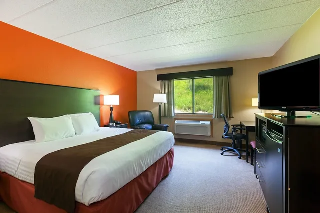 جناح سوبيريور بسرير كينج، AmericInn by Wyndham Algona 2/4