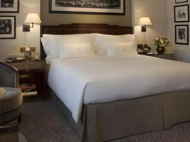غرفة كلاسيكية، The Beaumont 1/1