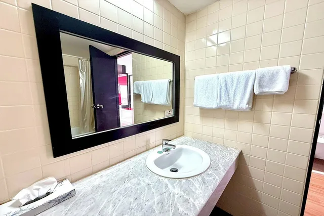 جناح جونيور بسرير كينج، Pailyn Hotel Phitsanulok 8/10