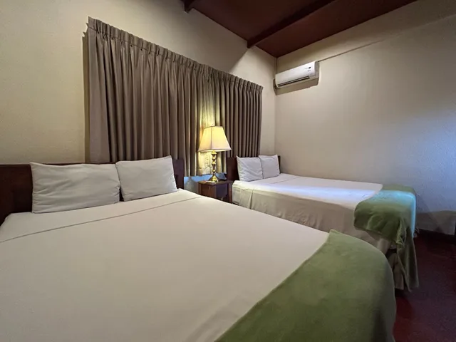 غرفة قياسية بسريرين مزدوجين، Hotel Del Patio 3/7