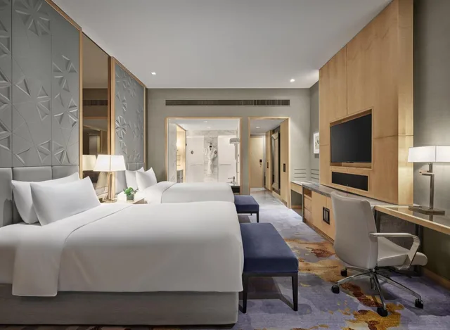 غرفة بريميوم بسرير كينج وسريرين منفصلين، Intercontinental Ningbo 3/15