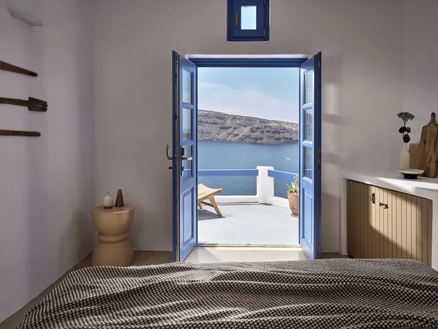 Honeymoon, Superior, Suite, Queen Bed, Sunset View, Plunge Pool، Esperas Santorini 7/7