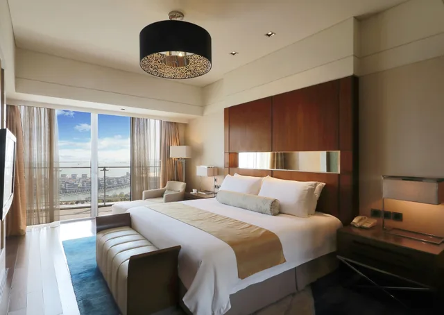 Superior Seaview Queen Room, Xiamen International Conference Center Hotel 1/4