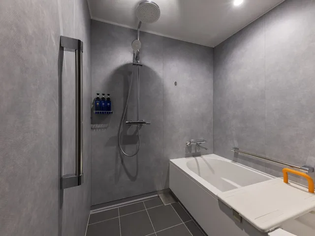 غرفة بسرير مزدوج لذوي الإعاقة، Mitsui Garden Hotel Yokohama Minatomirai Premier 3/4